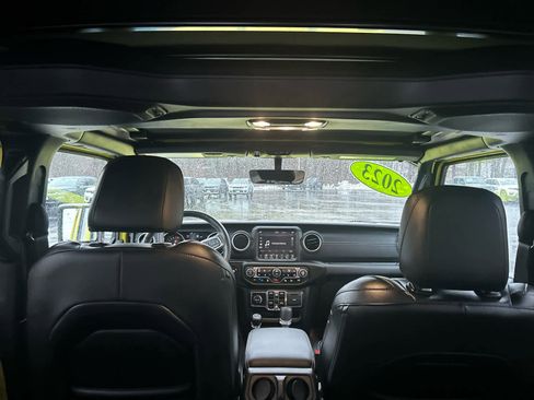 Used 2023 Jeep Wrangler Sahara w/ Cold Weather Group image 44