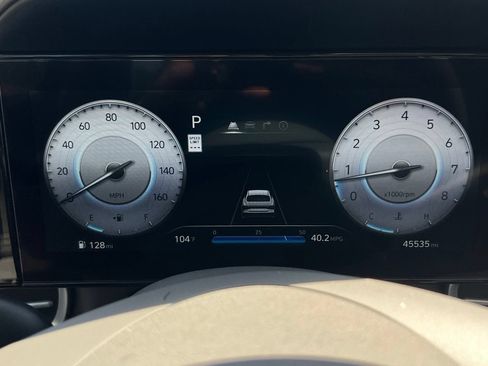Used 2025 Hyundai Elantra SEL FWD image 15