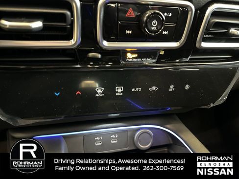 New 2026 Nissan Sentra SR w/ Floor Mat Package image 10