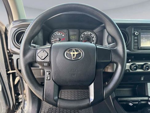 Used 2016 Toyota Tacoma SR image 23