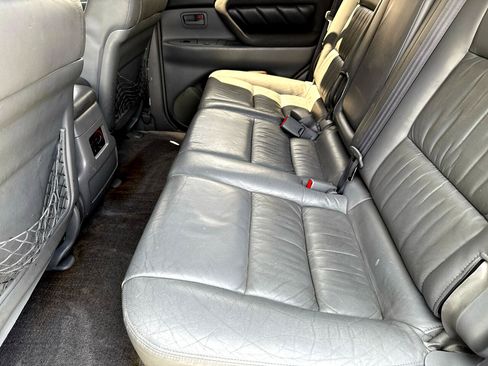Used 1998 Toyota Land Cruiser image 37