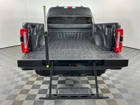 Used 2023 Ford F350 XLT w/ XLT Premium Package AWD/4WD image 8