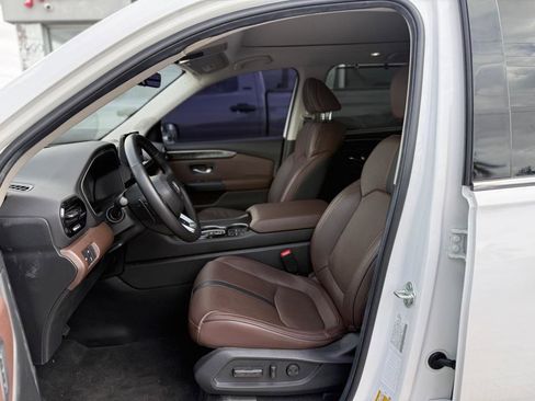 Used 2025 Honda Pilot Elite image 30