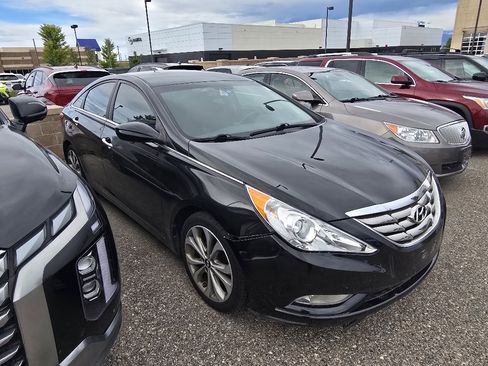 Used 2013 Hyundai Sonata SE FWD image 16