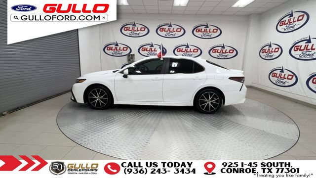 Used 2024 Toyota Camry SE FWD image 5