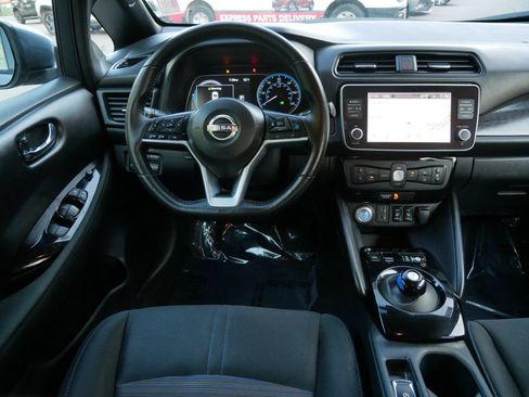 Certified 2025 Nissan Leaf SV Plus FWD image 13