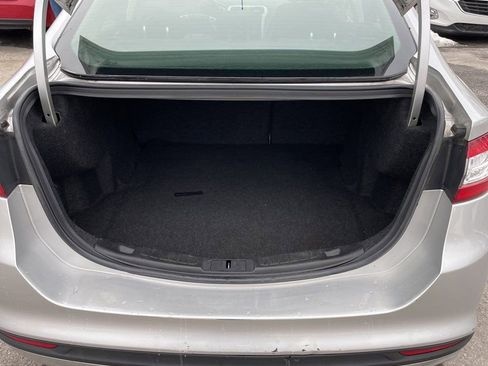 Used 2015 Ford Fusion SE w/ Equipment Group 202A image 10