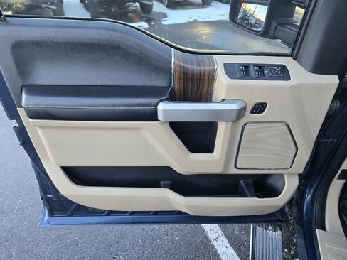 Used 2015 Ford F150 Lariat w/ Equipment Group 502A Luxury image 10