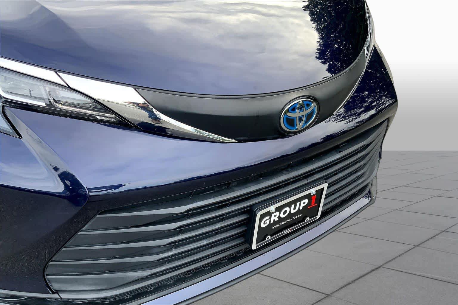 Used 2021 Toyota Sienna LE FWD image 32
