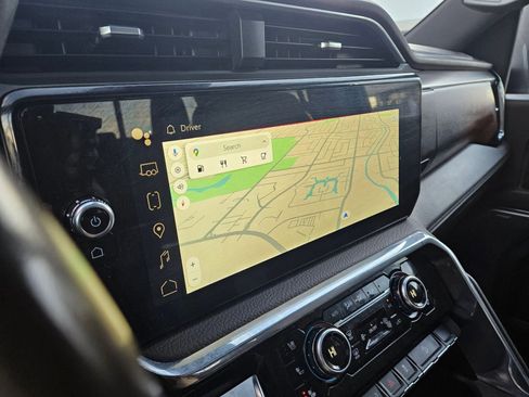 Used 2024 GMC Sierra 2500 Denali w/ Denali Reserve Package image 18