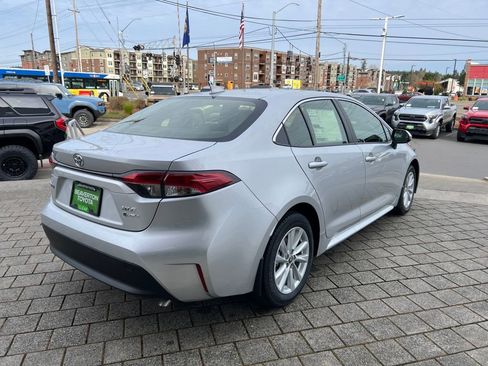 New 2026 Toyota Corolla XLE image 5