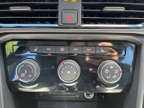 Certified 2025 Volkswagen Taos S AWD/4WD image 18