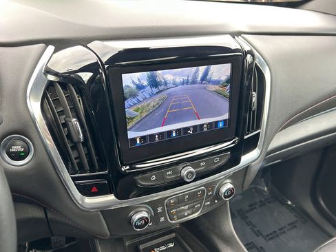 Used 2023 Chevrolet Traverse RS image 19