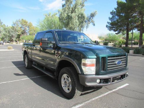 Used 2010 Ford F250 Cabela's AWD/4WD image 4