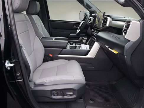 New 2026 Toyota Tundra SR5 AWD/4WD image 19