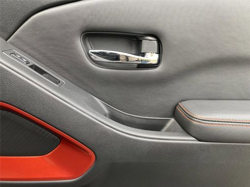 Used 2023 Nissan Frontier Pro-X w/ Pro Convenience Package image 34