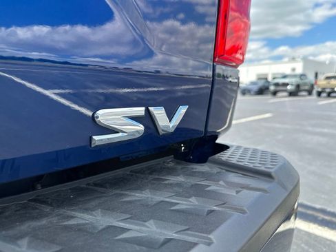 Used 2024 Nissan Titan SV w/ SV Convenience Package RWD image 37