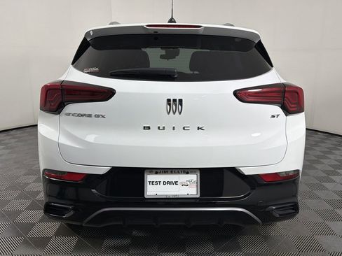 Used 2024 Buick Encore GX Sport Touring image 5