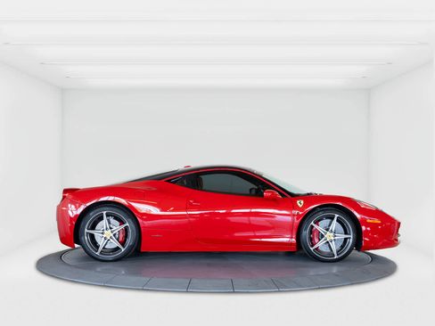 Certified 2012 Ferrari 458 Italia Coupe image 6