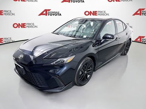 Certified 2025 Toyota Camry SE image 3