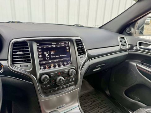 Used 2018 Jeep Grand Cherokee Trailhawk w/ Trailhawk Luxury Group image 21