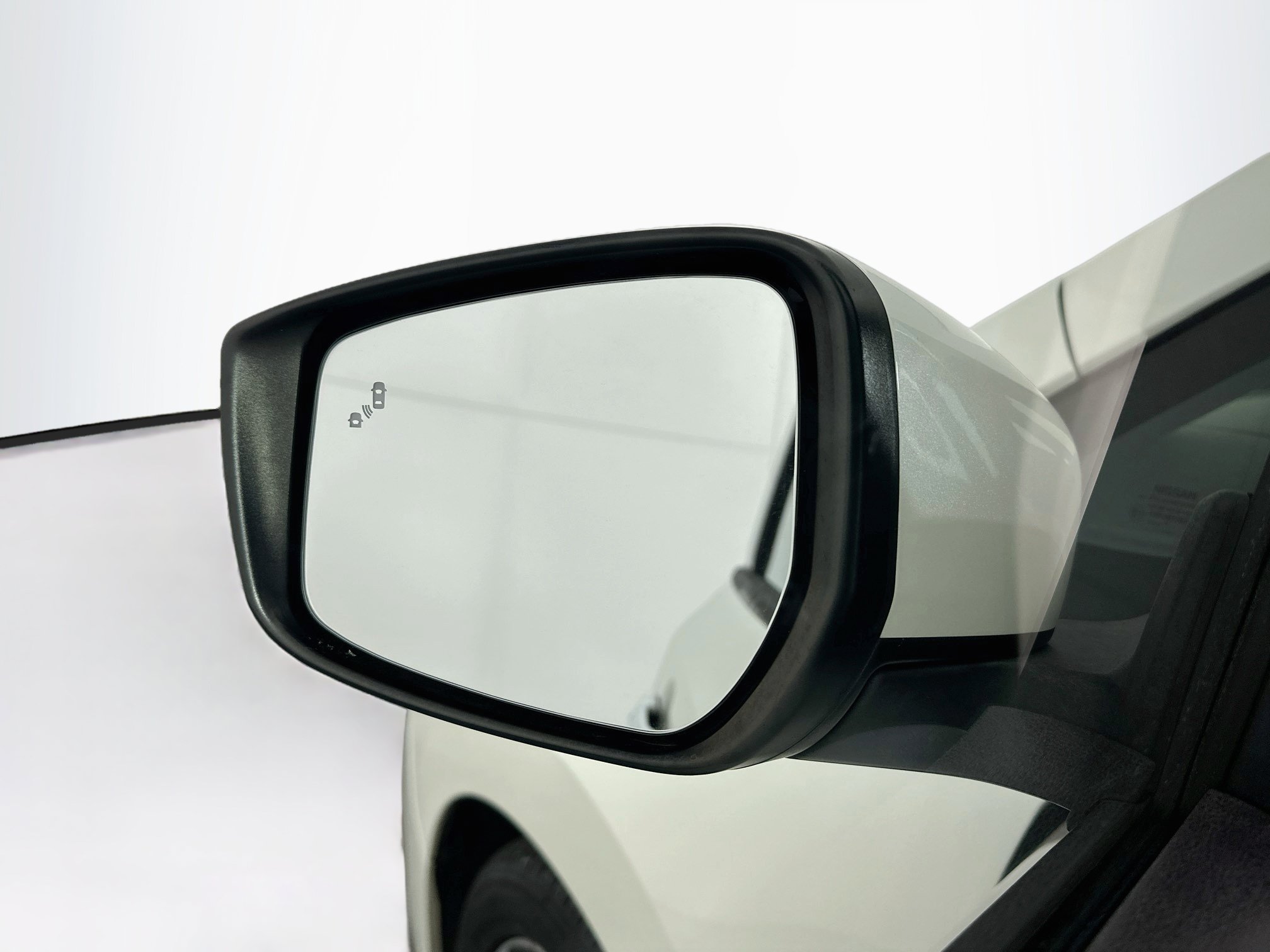 Used 2019 Nissan Leaf SL w/ SL Technology Package FWD image 16