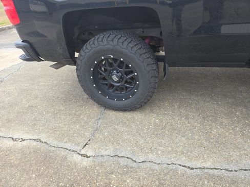 Used 2017 Chevrolet Silverado 1500 LT w/ All Star Edition image 14