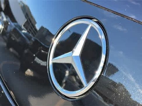 Certified 2025 Mercedes-Benz CLE 300 4MATIC Coupe image 8