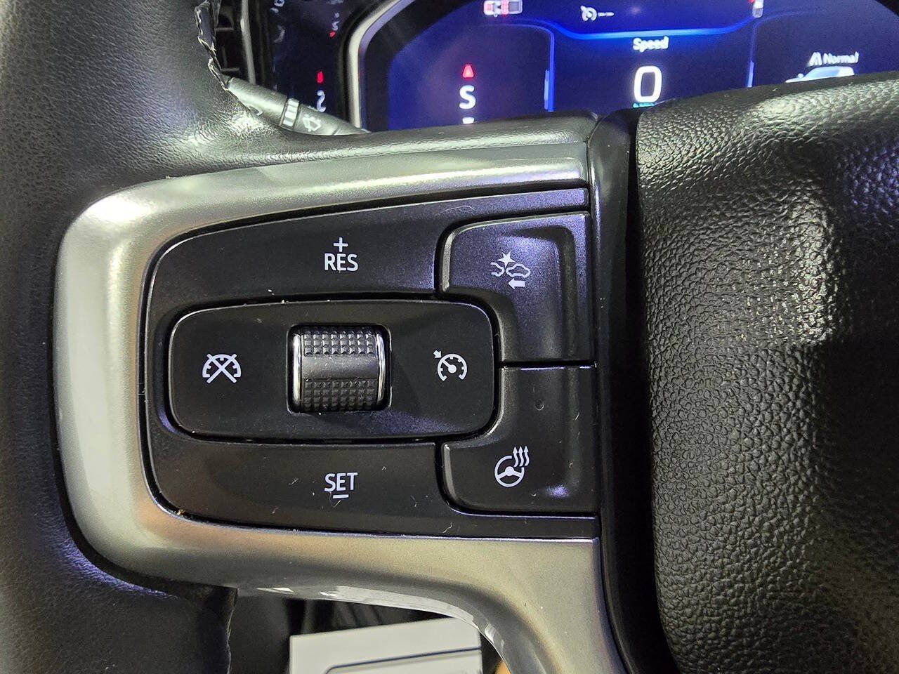 Used 2024 Chevrolet Silverado 2500 LT AWD/4WD image 18