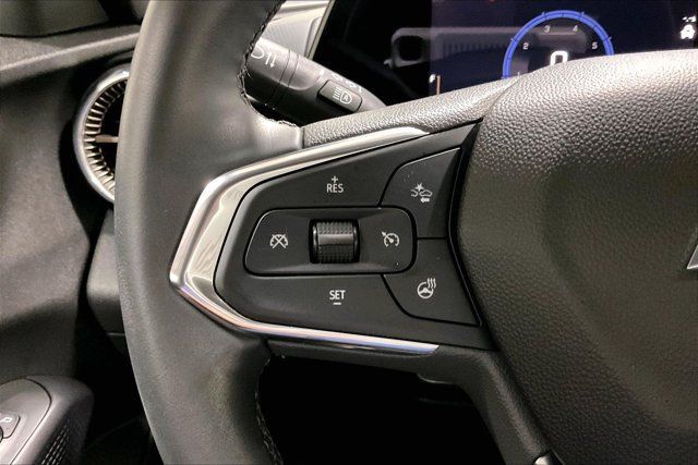 Used 2025 Chevrolet Trax ACTIV w/ Driver Confidence Package FWD image 18