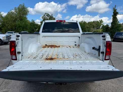 Used 2012 RAM 2500 ST w/ Chrome Appearance Group AWD/4WD image 4