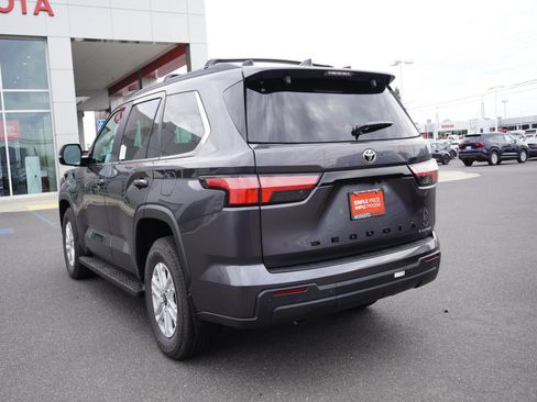 New 2026 Toyota Sequoia SR5 AWD/4WD image 10
