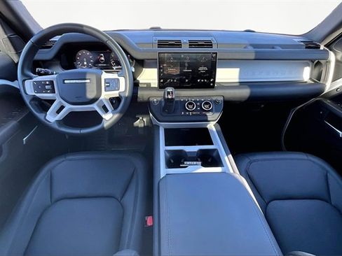 Used 2025 Land Rover Defender 110 S image 15