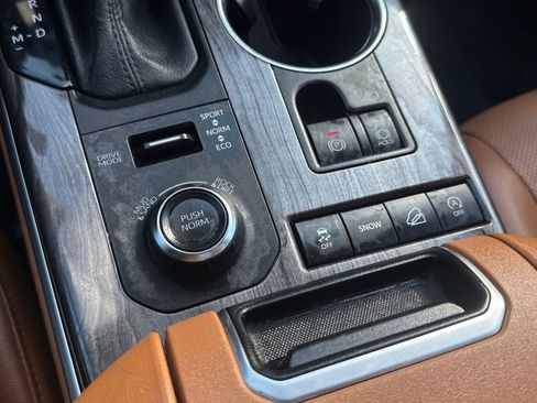 Used 2021 Toyota Highlander Platinum image 31
