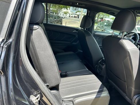Certified 2024 Volkswagen Tiguan SE R-Line FWD image 31
