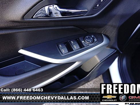 New 2026 Chevrolet Trax RS w/ Driver Confidence Package image 38