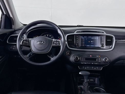 Used 2019 Kia Sorento EX FWD image 11