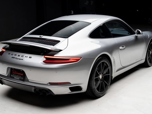 Used 2018 Porsche 911 Carrera RWD image 34