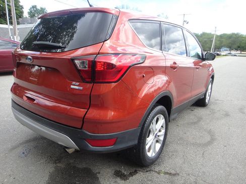 Used 2019 Ford Escape SE AWD/4WD image 4
