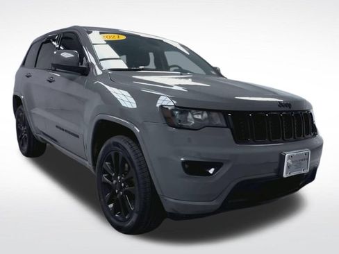 Used 2021 Jeep Grand Cherokee Laredo X AWD/4WD image 17