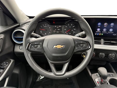 Used 2024 Chevrolet Trax LS w/ Driver Confidence Package image 12