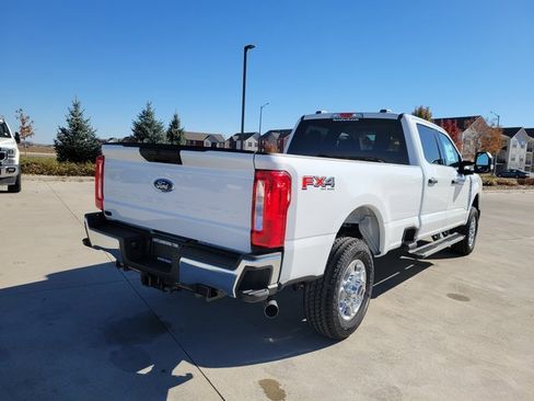 New 2026 Ford F250 XLT w/ FX4 Off-Road Package image 3