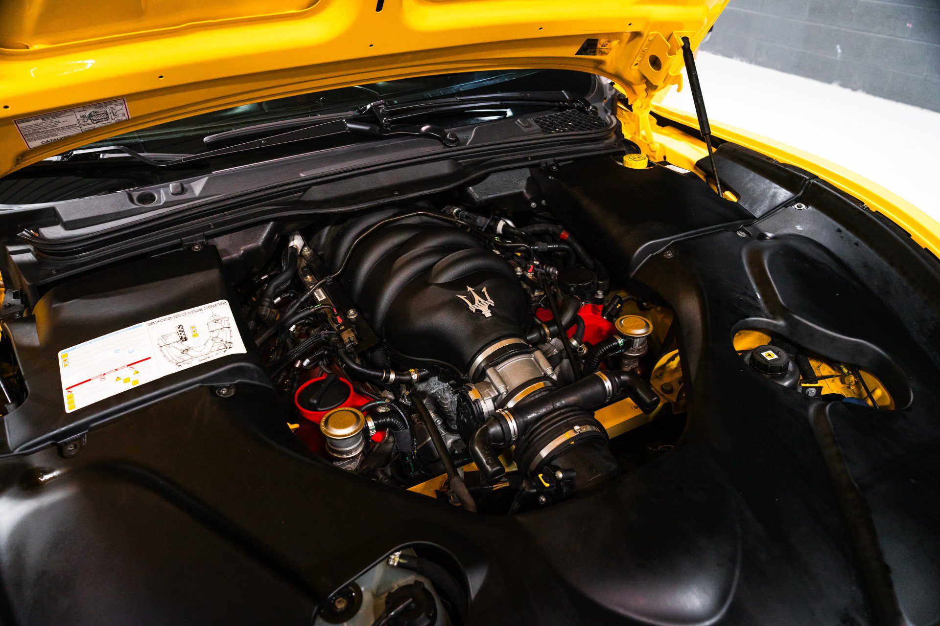 Used 2012 Maserati GranTurismo MC RWD image 30