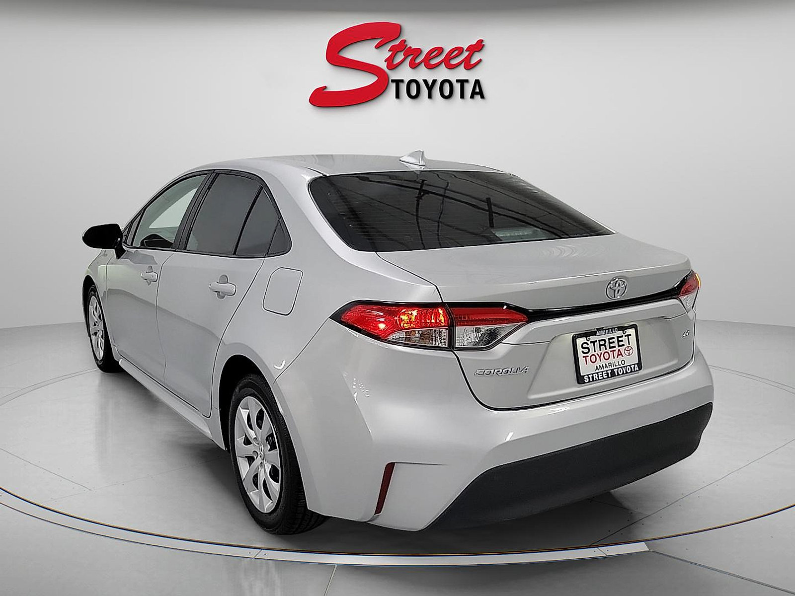 Certified 2025 Toyota Corolla LE FWD image 2
