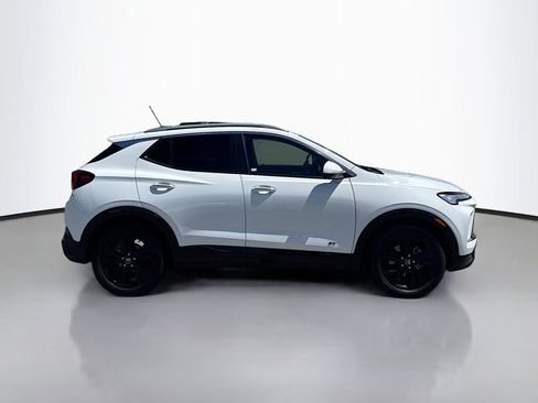 Used 2025 Buick Encore GX Sport Touring w/ Advanced Technology Package image 8