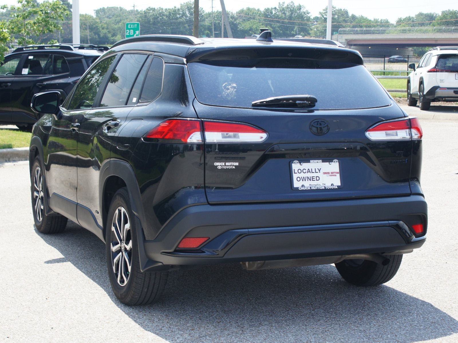 Used 2023 Toyota Corolla Cross AWD Hybrid image 14