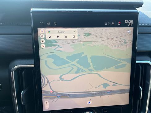 Used 2025 GMC Acadia Elevation image 18