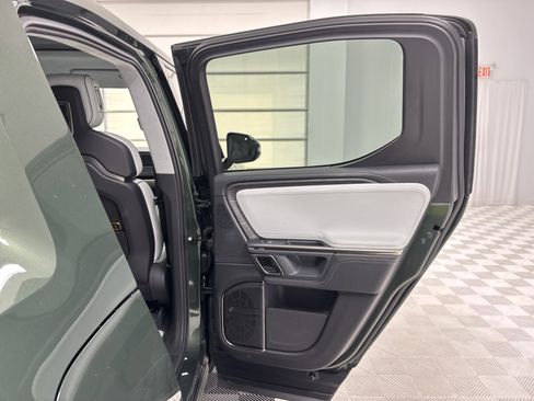 Used 2023 Rivian R1T Adventure image 19