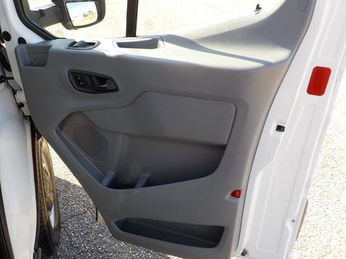 Used 2018 Ford Transit 250 138 image 26