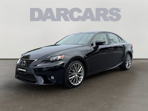 Used 2015 Lexus IS 250 w/ Premium Package RWD image 2